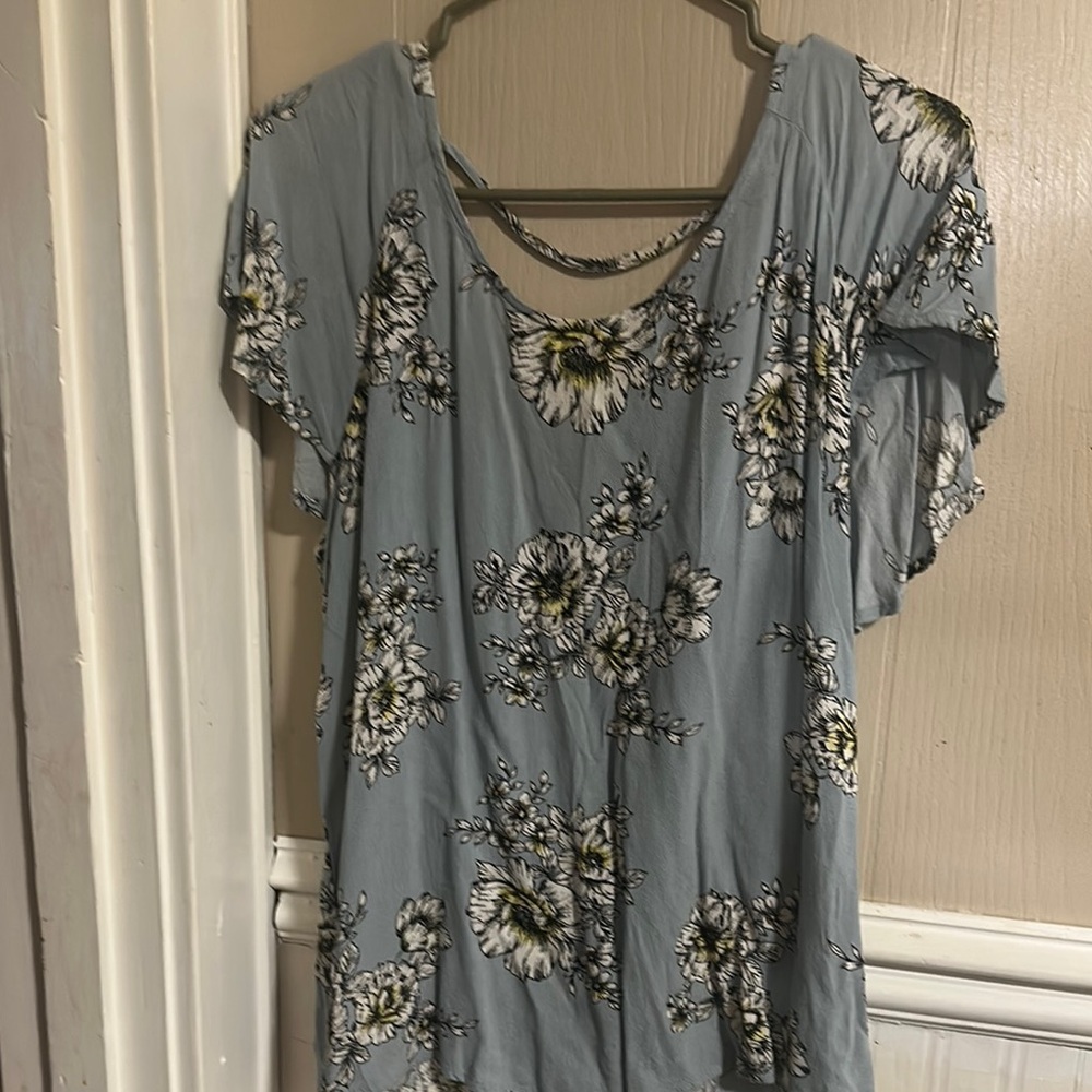 Maurices Light Blue and White Flutter Sleeve Open Strap Layered Back Blouse M